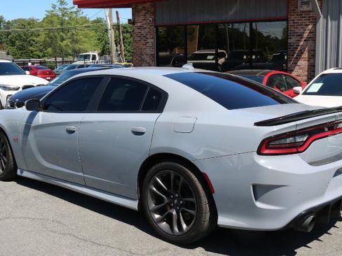 Used 2021 Dodge Charger Scat Pack RWD image 5