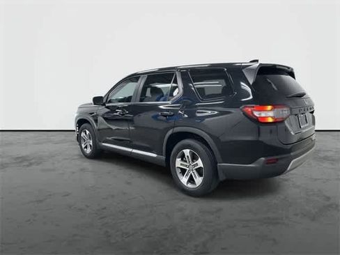 Certified 2025 Honda Pilot EX-L image 9