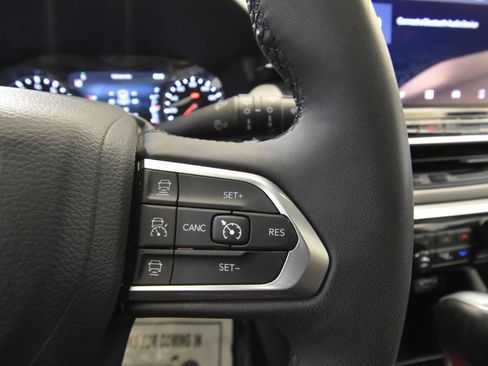 Used 2024 Jeep Compass Limited w/ Sun and Sound Group AWD/4WD image 25