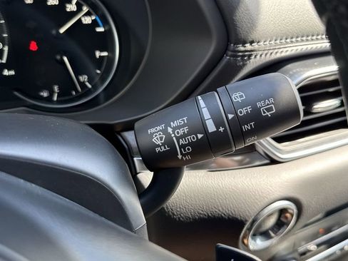 New 2025 MAZDA CX-5 Signature image 54