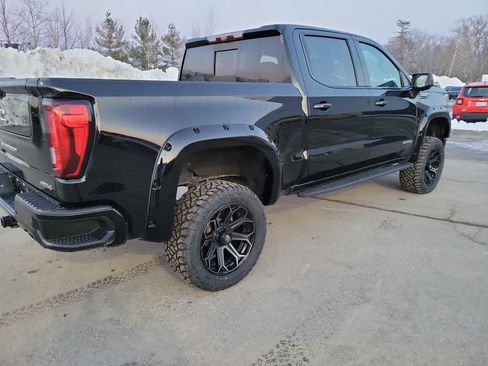 Used 2021 GMC Sierra 1500 AT4 w/ AT4 Premium Package image 5