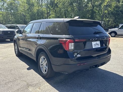 New 2026 Ford Explorer Active image 5