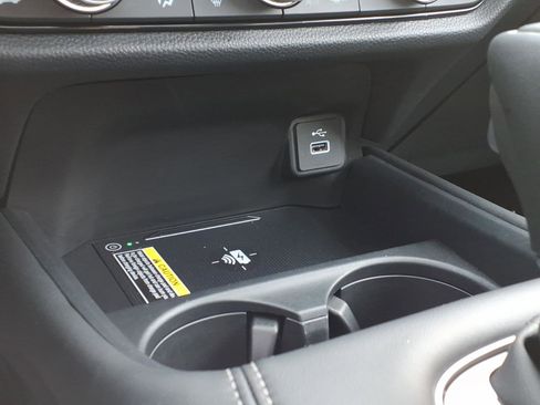 Certified 2024 Honda HR-V EX-L image 22