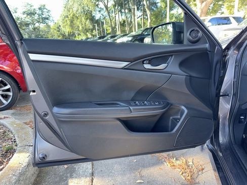 Used 2020 Honda Civic Sport image 13