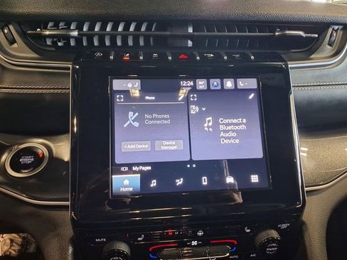 Used 2023 Jeep Grand Cherokee Altitude image 22