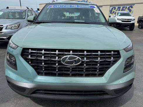 Used 2025 Hyundai Venue SEL FWD image 7