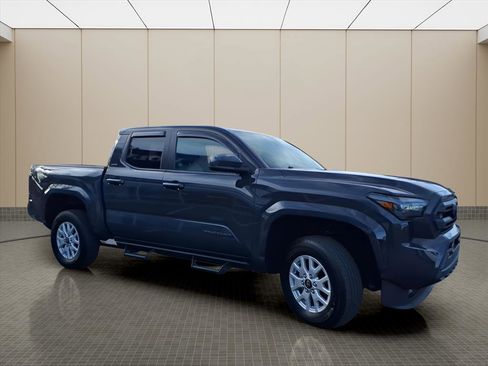 Used 2024 Toyota Tacoma SR5 image 22