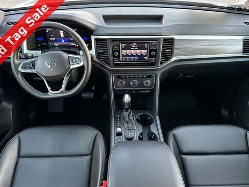 Certified 2022 Volkswagen Atlas Cross Sport SE image 14