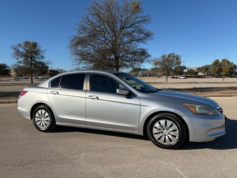 Used 2012 Honda Accord LX image 39