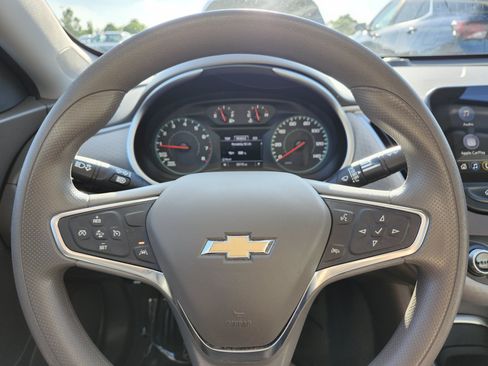 Used 2024 Chevrolet Malibu LT FWD image 28