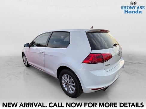 Used 2016 Volkswagen Golf 2-Door FWD image 4