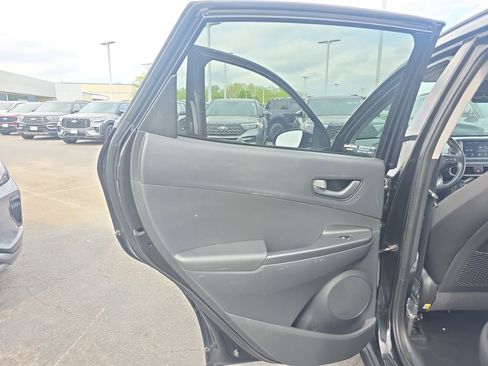 Used 2019 Hyundai Kona SEL FWD image 36