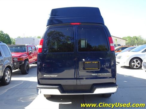 Used 2012 Chevrolet Express 3500 LT w/ LT Preferred Equipment Group RWD image 8