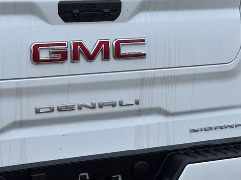 New 2026 GMC Sierra 1500 Denali w/ Denali Reserve Package AWD/4WD image 33