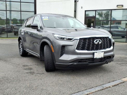 Certified 2025 INFINITI QX60 Pure AWD/4WD image 3
