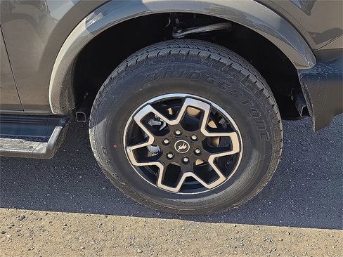 New 2025 Ford Bronco Outer Banks image 7