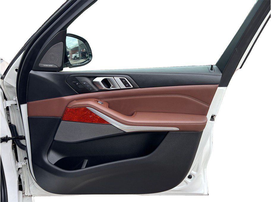 Used 2023 BMW ALPINA XB7 AWD/4WD image 51