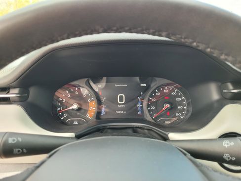 Used 2025 Jeep Compass Limited image 27