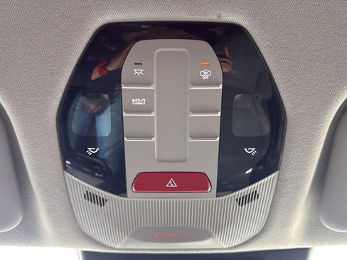 Used 2025 Kia K4 image 21