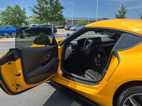 Used 2022 Toyota Supra RWD image 2