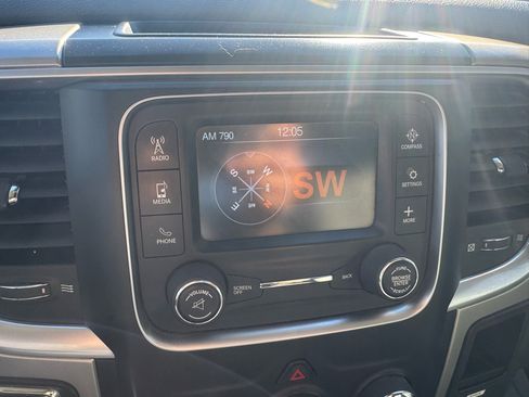 Used 2019 RAM 1500 Classic SLT image 21