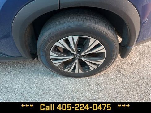 Used 2023 Nissan Rogue SV image 21