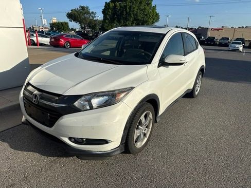 Used 2017 Honda HR-V EX image 1