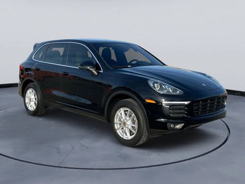 Used 2018 Porsche Cayenne Sport Utility 4D image 7