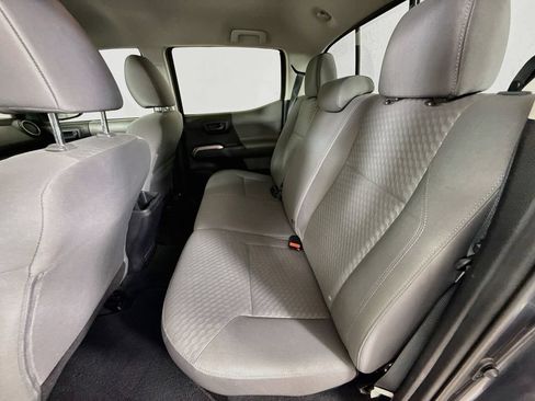 Used 2021 Toyota Tacoma SR5 w/ SR5 Appearance Package (SM) RWD image 20