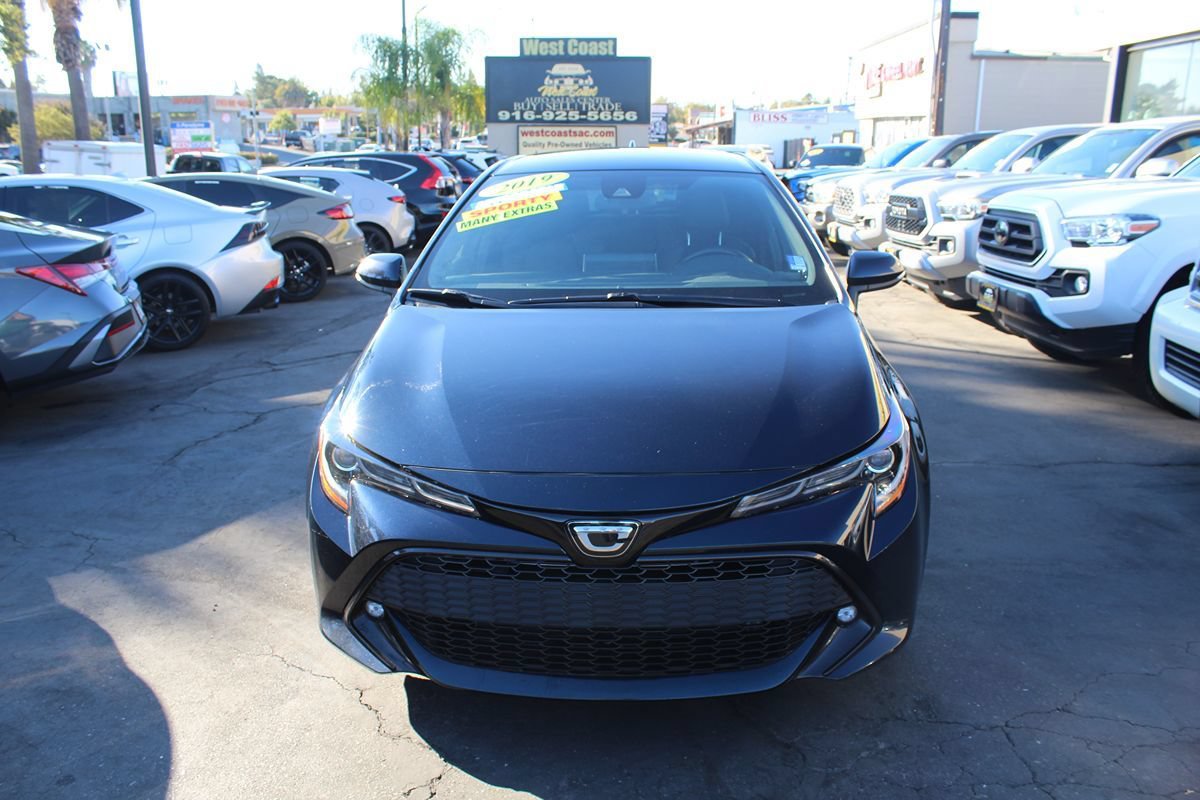 Used 2019 Toyota Corolla XSE FWD image 4