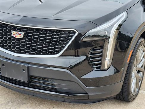 Used 2019 Cadillac XT4 Sport w/ Cold Weather Package image 9