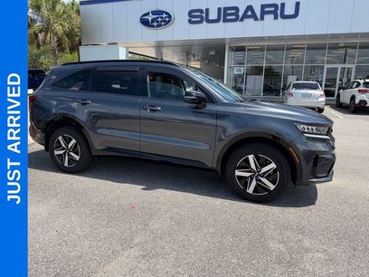 Used 2021 Kia Sorento EX w/ Panoramic Sunroof Package