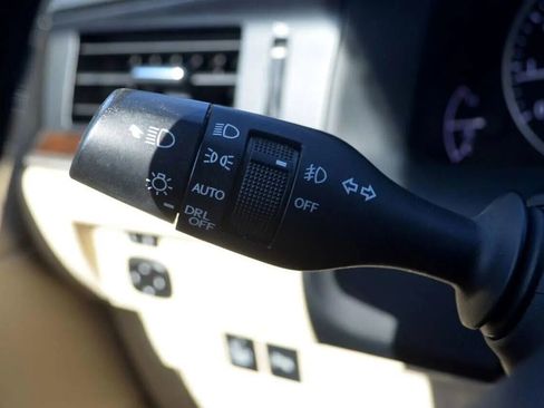 Used 2015 Lexus ES 350 w/ Luxury Package image 31