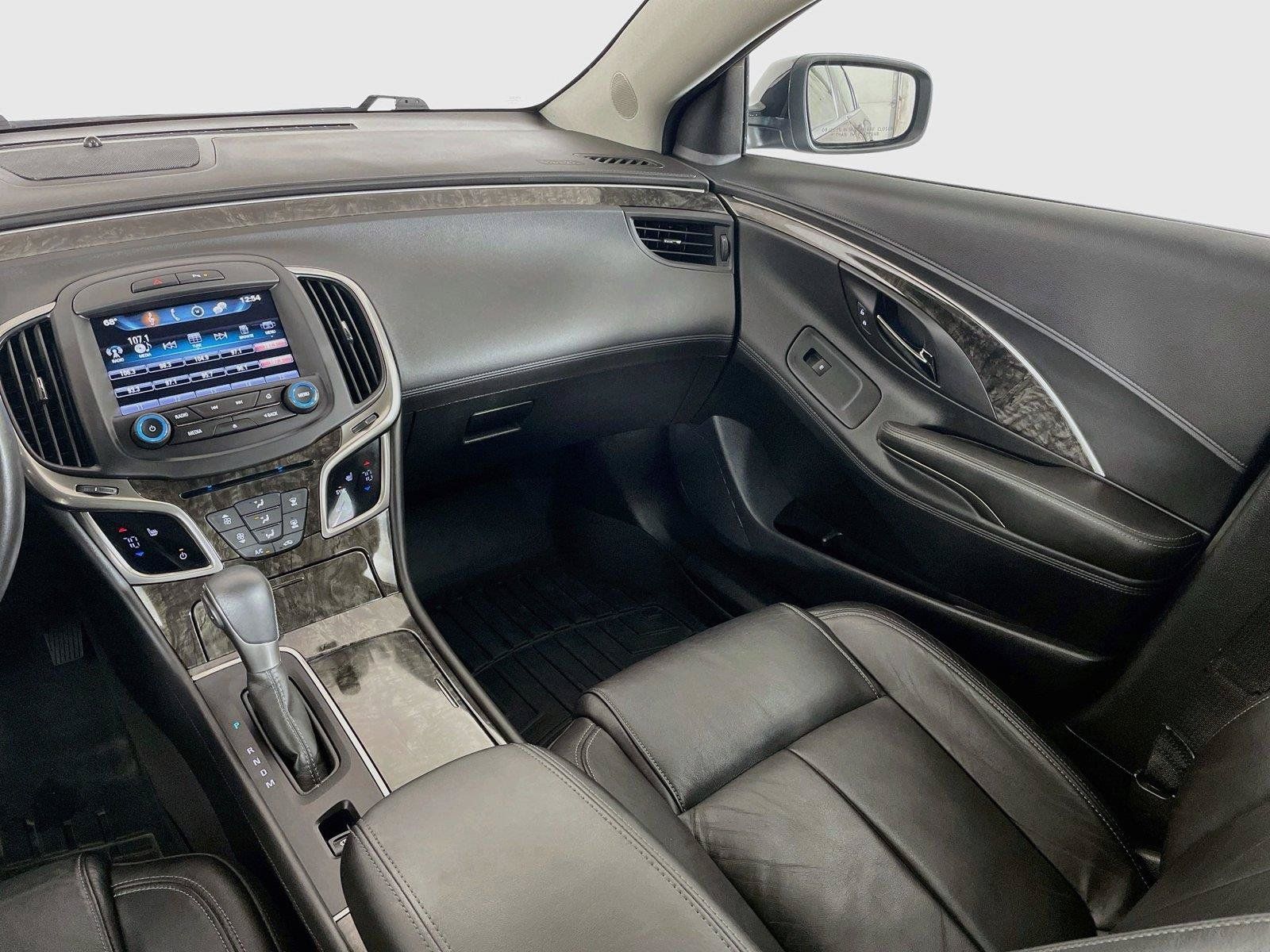 Used 2016 Buick LaCrosse Leather FWD image 23