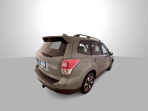 Used 2017 Subaru Forester 2.5i Limited w/ Popular Package #2 AWD/4WD image 8