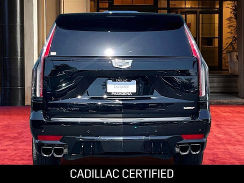 Certified 2023 Cadillac Escalade V w/ LPO, ONYX Package AWD/4WD image 5