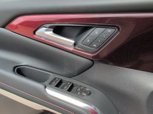 New 2026 Chevrolet Traverse RS w/ LPO, Floor Liner Package FWD image 18