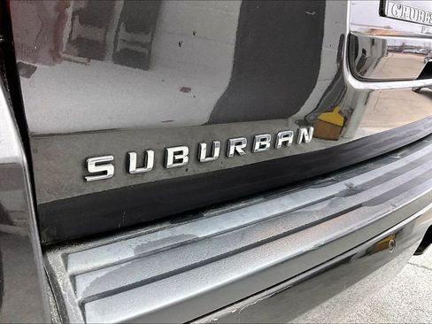 Used 2018 Chevrolet Suburban LS image 43