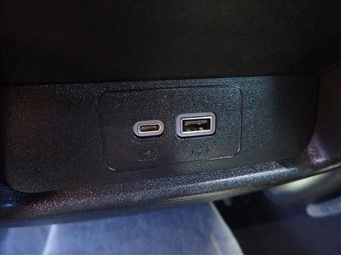 Used 2023 Cadillac XT4 Premium Luxury image 11