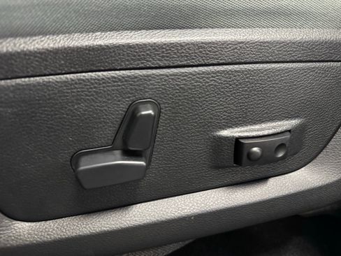 Used 2016 RAM 1500 Big Horn image 24