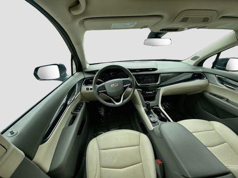 Used 2021 Cadillac XT6 Premium Luxury AWD/4WD image 24