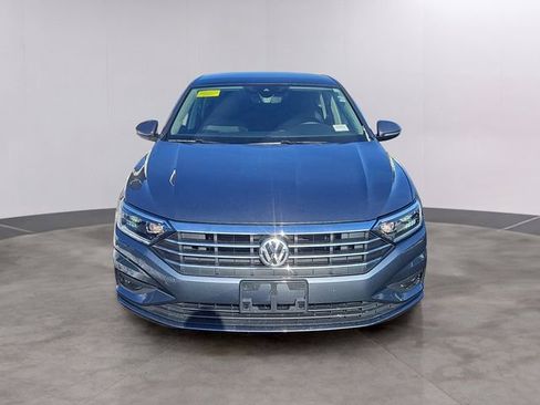 Used 2021 Volkswagen Jetta SEL Premium image 2