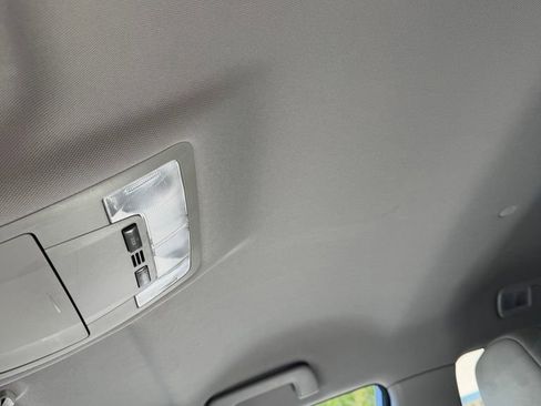 Used 2016 Toyota Highlander LE image 20