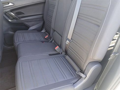 Used 2024 Volkswagen Tiguan S image 35