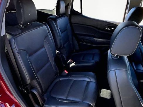 Used 2018 GMC Acadia SLT image 17