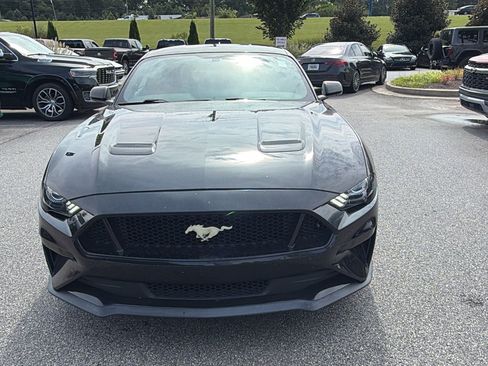 Used 2020 Ford Mustang GT RWD image 3