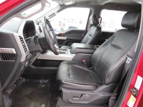 Used 2015 Ford F150 Lariat image 14