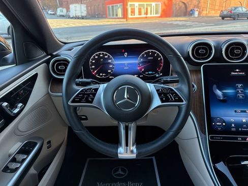 Certified 2022 Mercedes-Benz C 300 4MATIC Sedan image 21