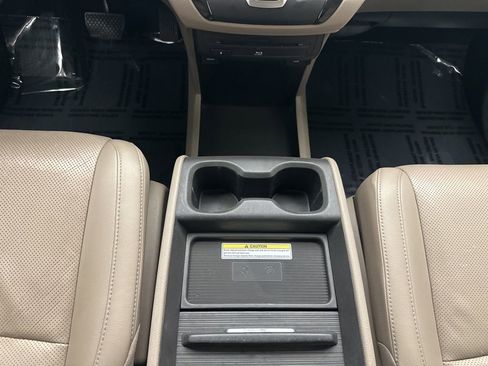 Used 2018 Honda Odyssey Elite image 20