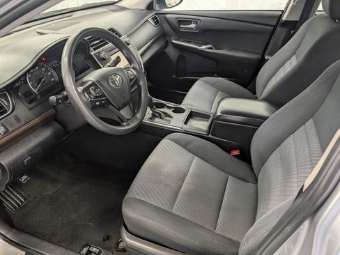 Used 2015 Toyota Camry LE image 14